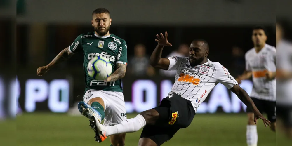 Imagem ilustrativa da imagem Palmeiras e Corinthians empatam em 1X1