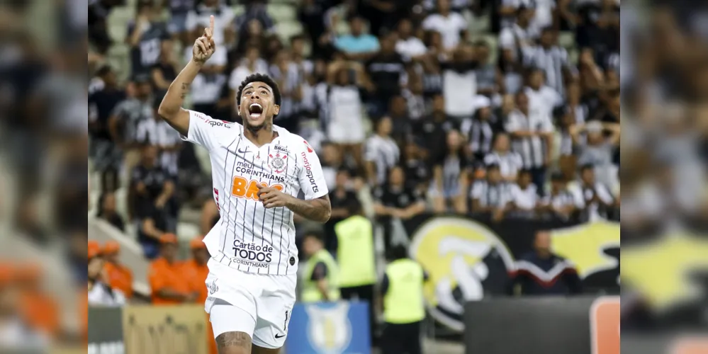 Gustagol marcou de cabeça na reta final do jogo e garantiu vaga na Libertadores