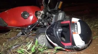 Imagem ilustrativa da imagem Motociclista morre ao ser atingido por carro de colega