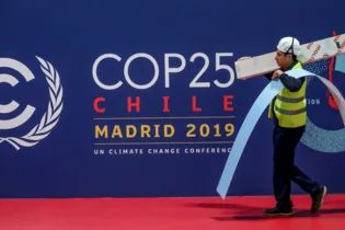 Plenário da reunião do clima da ONU continuava dividido, com União Europeia e países como o Brasil e México em desacordo com os textos