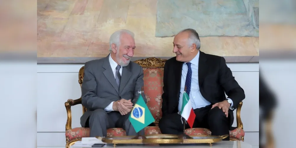 O vice-governador, Darci Piana recebeu a visita do Embaixador Extraordinário e Plenipotenciário da República Italiana no Brasil, Antonio Bernardini