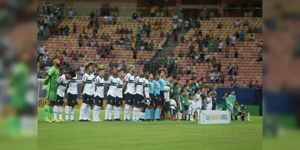 Na Arena Amazônia, Coritiba foi derrotado por 1 a 0 pelo time da casa nesta quarta