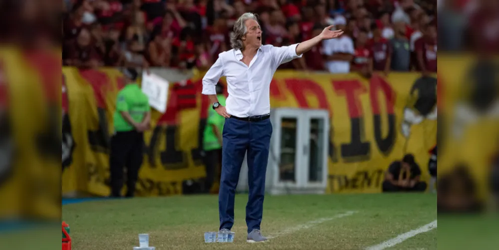 Técnico do Flamengo diz não sentir sintomas, mas novos exames serão feitos