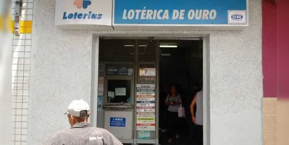 Após decreto que coloca casas lotéricas entre serviços essenciais, estabelecimentos abrem para pagamentos e saques de aposentadoria