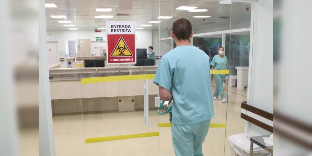 Centro Hospitalar de Reabilitação do Paraná, em Curitiba, passou a funcionar a partir desta segunda-feira (30).