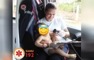 Mãe também precisou ser acalmada pelos socorristas enquanto o bebê era avaliado