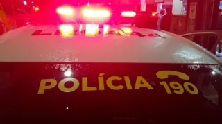 Crime aconteceu no centro de Ponta Grossa na noite desta segunda; ninguém ficou ferido