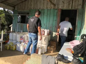 Produtos roubados foram encontrados pela polícia numa fazenda em Irati