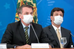 Bolsonaro deve demitir ainda nesta segunda-feira o ministro da Saúde, Luiz Henrique Mandetta,