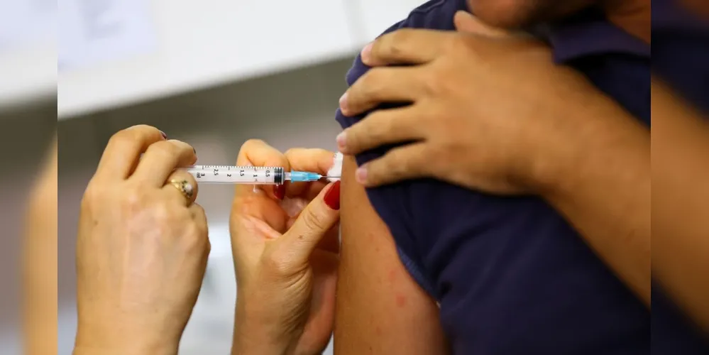 As doses de vacina estão disponíveis nas unidades básicas de saúde