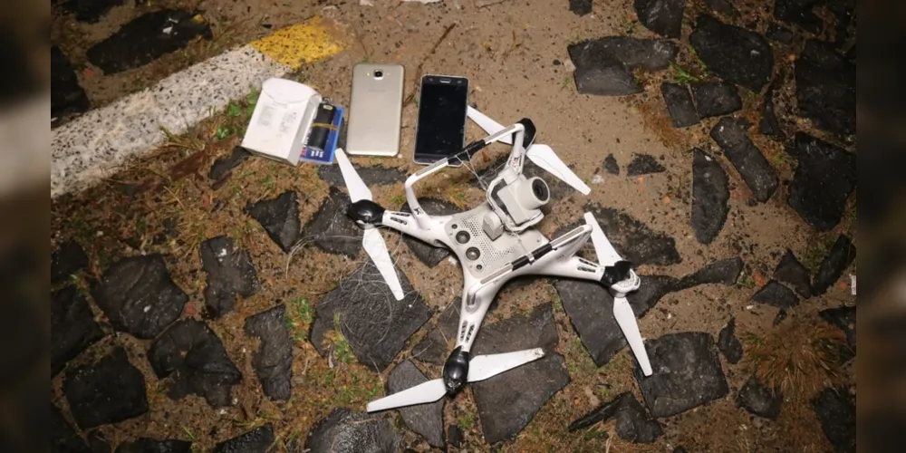 Imagem ilustrativa da imagem Drone é usado para levar drogas e celulares ao Cadeião