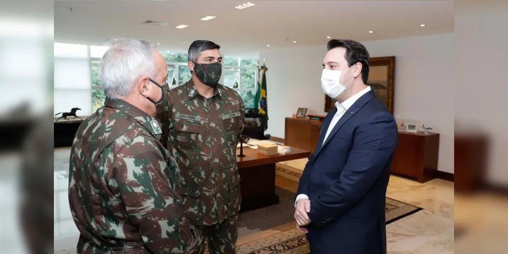 Assunto foi tratado em reunião do governador Carlos Massa Ratinho Junior com o novo comandante militar Sul.