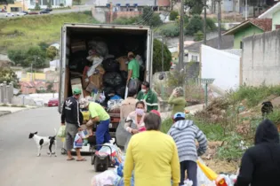 Programa já atendeu mais de 16 mil pessoas, trocando materiais descartáveis por alimentos