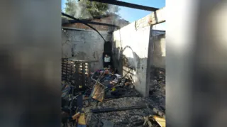 Incêndio destrói residência no bairro Jardim Paraíso