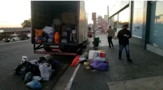 Caminhão com doações chegou a Ubiratã (PR) no último sábado (04)