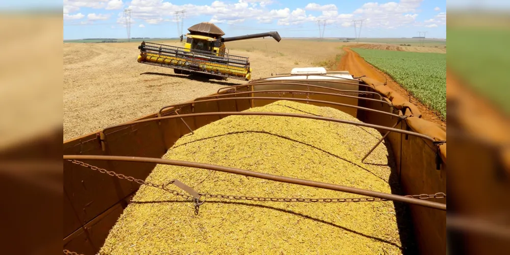 Safra de soja foi recorde no Paraná, com mais de 20,5 milhões de toneladas colhidas. Valores altos de venda ajudaram  na elevação do VBP