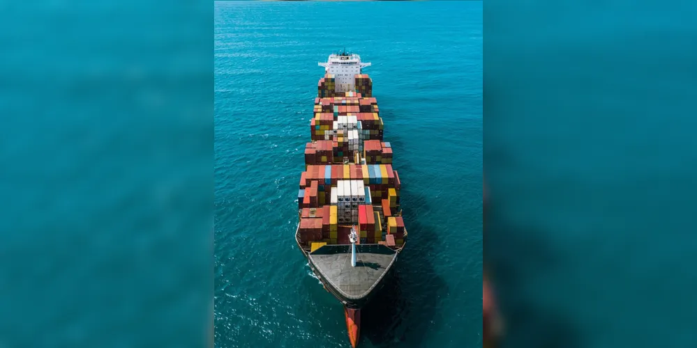 Segundo dados obtidos junto ao Ministério da Economia, o regime aduaneiro auxilia a exportação de cerca de R$ 50 bilhões anuais.