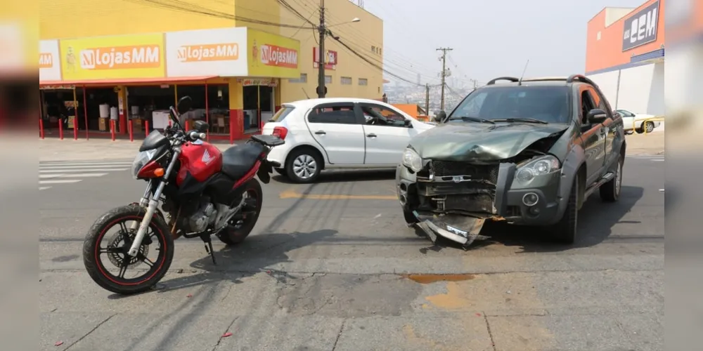 Imagem ilustrativa da imagem Motociclista fica ferido após colisão no Santa Paula