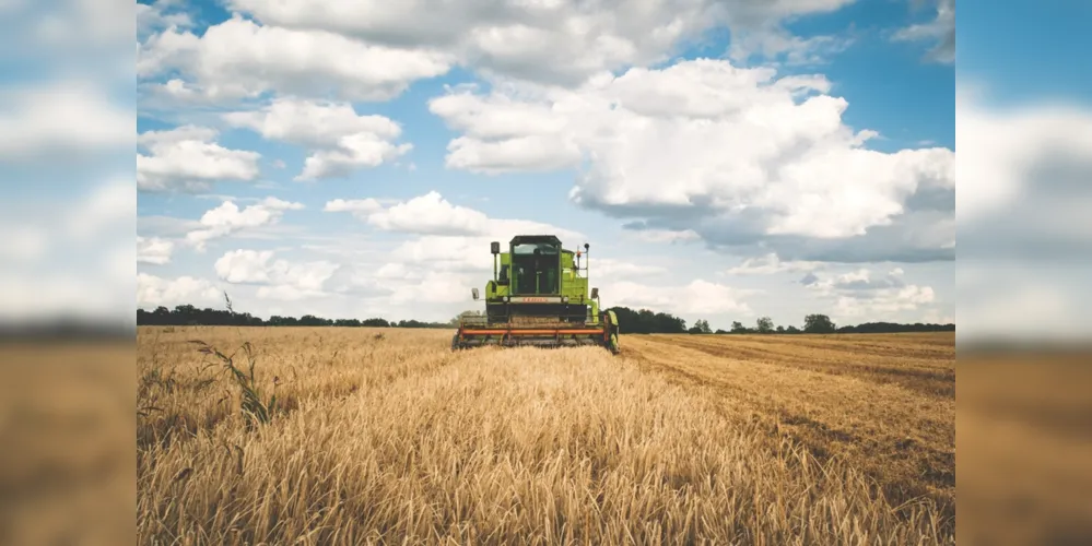 A agricultura digital, por exemplo, faz parte de uma revolução que tem transformado a forma com que o produtor lida com o campo.
