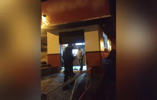 Sete bares foram flagrados abertos após horário fixado em decreto municipal