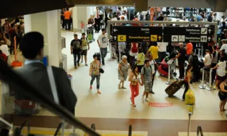 A medida pretende capacitar os trabalhadores dos aeroportos a identificarem situações suspeitas, além de conscientizar passageiros por meio de avisos nas telas de horários de voos e nos espaços operados pela estatal.