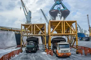 No ano passado, foram importadas quase 9 milhões de toneladas pelos terminais paranaenses. 