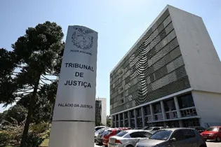 TJPR confirma condenação de acusados de desvios de fundos do Mercado da Família.