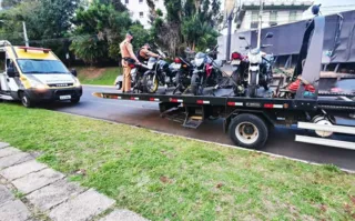 Ao todo, seis motocicletas foram detidas por diversas irregularidades