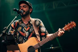 Músico Alisson Camargo é a sensação do folk rock da região dos Campos Gerais 