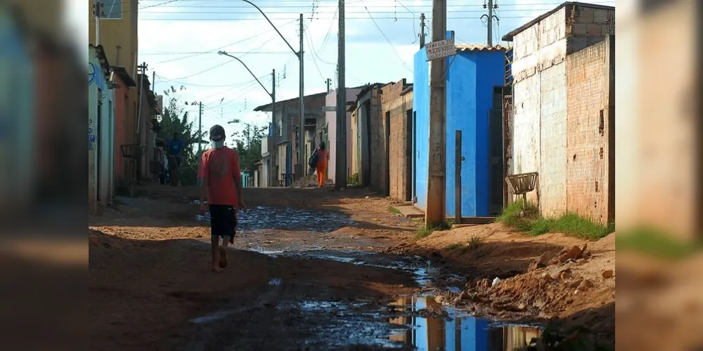  Segundo a pesquisa, por conta do benefício, 15 milhões de brasileiros saíram da linha de pobreza.
