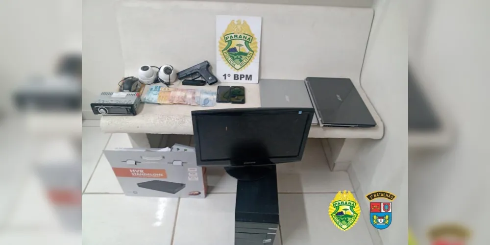 Objetos roubados do escritório estavam na casa onde a dupla foi presa, em Uvaranas