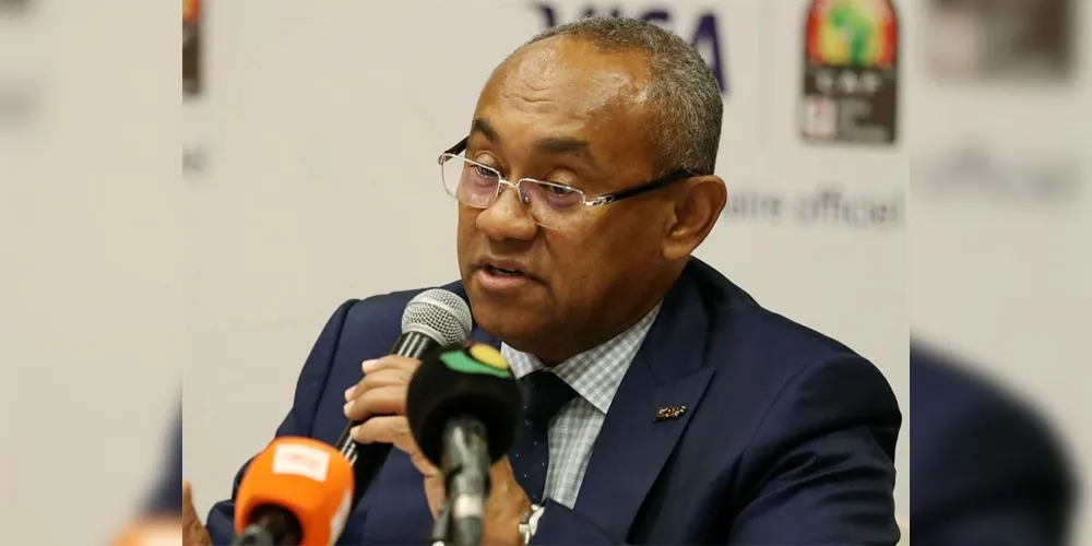 Ahmad, que é presidente da Confederação Africana de Futebol (CAF), pretendia concorrer a uma eleição em março, na qual teria enfrentado diversos concorrentes. 
