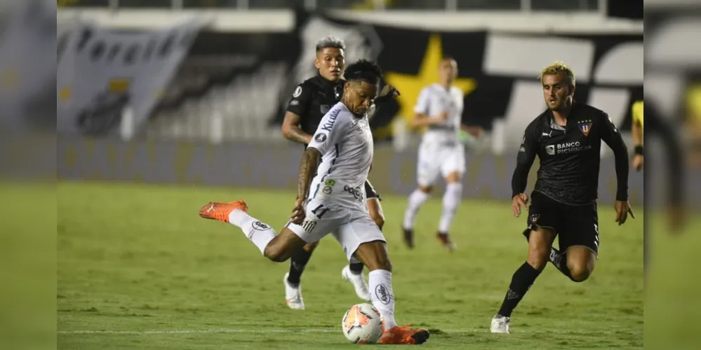 Vitória por 2 a 1 no jogo de ida, em Quito, garantiu classificação do Santos