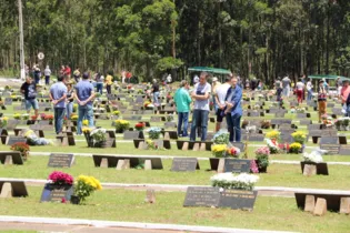 Geralmente mais de dez mil pessoas passam pelo cemitério. Medidas foram tomadas para evitar aglomeração.