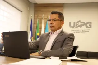 Foi eleito vice-presidente da rede de Universidades da Zona de Integração do Centro Oeste da América do Sul (Zicosur), junto com o reitor Flavio Sergio Fama, da Universidade Nacional de Catamarca.