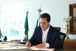 Candidatos apoiados por Ratinho Jr. venceram nas principais cidades do Paraná