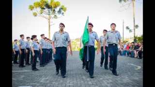 Imagem ilustrativa da imagem 'O Melhor da Educação' apresenta o Colégio Vila Militar