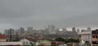 Tempestade deve atingir Ponta Grossa nas próximas horas, segundo o Simepar