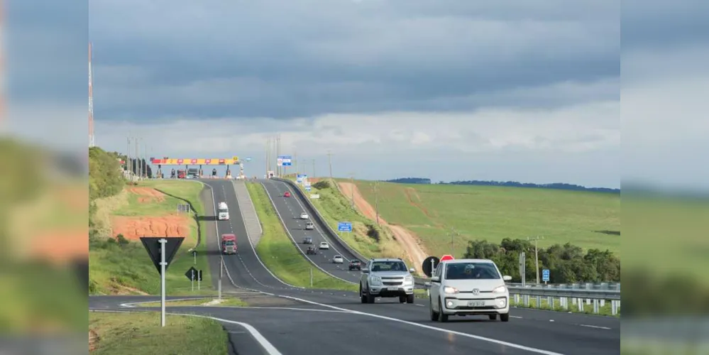 Principal ligação para o Norte do Paraná, BR 376 chegou a registrar tráfego 120% acima do normal na região de Tibagi