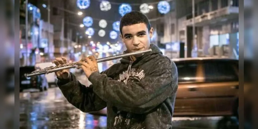 Higor Qas irá trazer diversas apresentações musicais através do saxofone e do violino