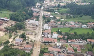 Imagem ilustrativa da imagem Chega a 15 o número de mortos pelas chuvas em Santa Catarina