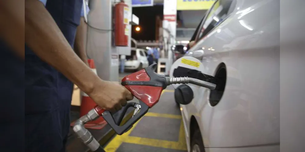 Na comparação com a primeira quinzena de dezembro, a gasolina teve um aumento de 2,18% em um mês. 