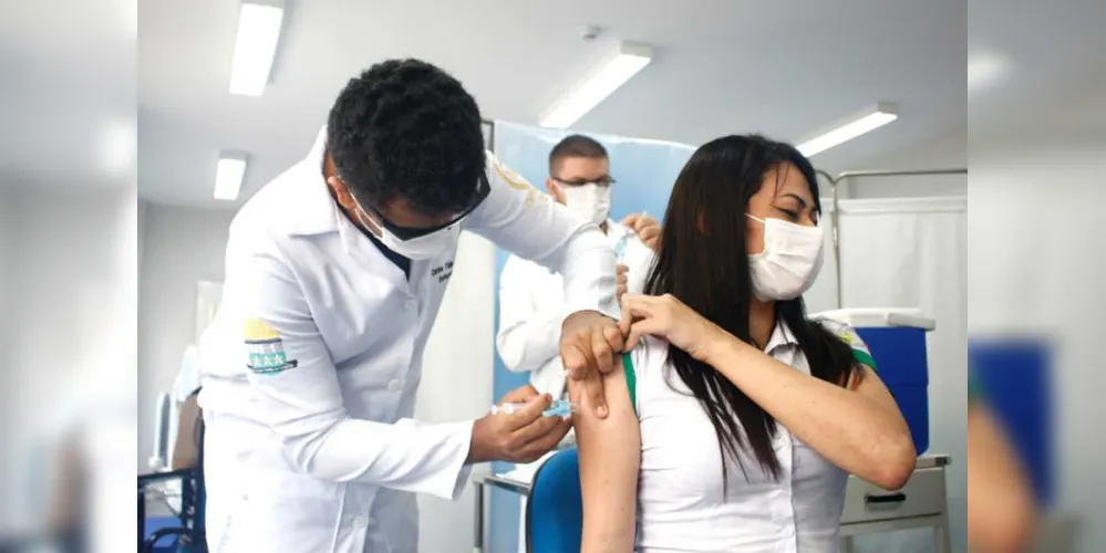 UEPG participa de campanha de conscientização sobre vacina contra a Covid-19