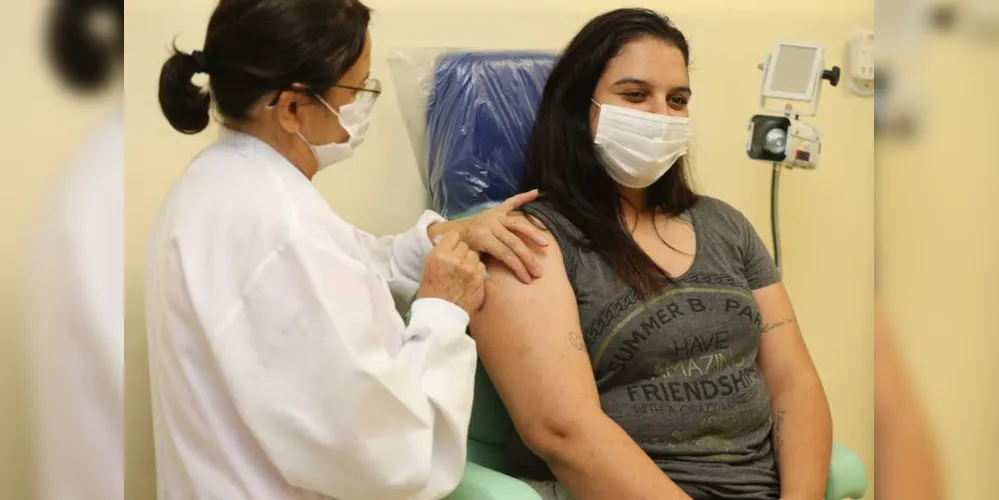 Segundo especialistas, vacinação irá prevenir as cepas encontradas até o momento em território brasileiro