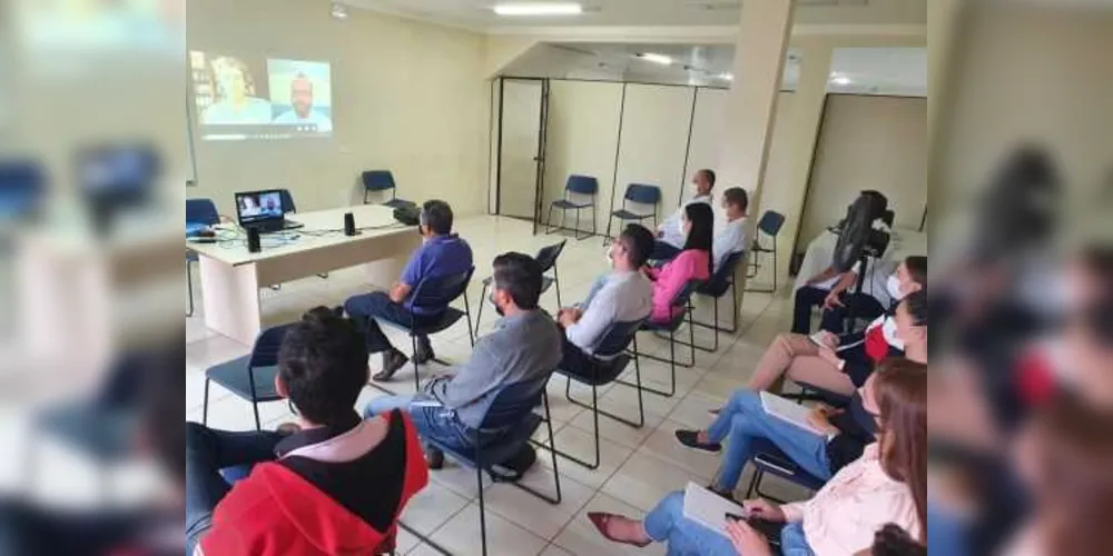 Prefeitura de Ortigueira participa de reunião com Klabin: intensificando parcerias