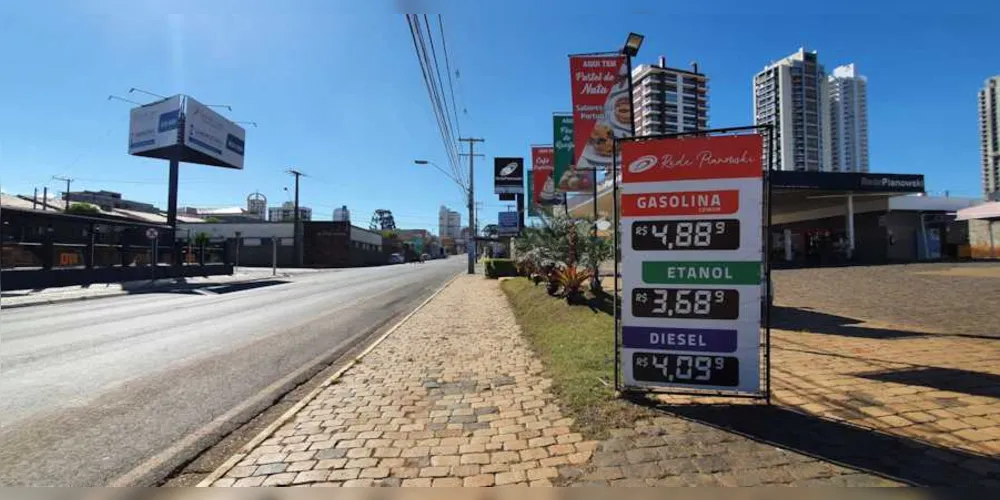 Valores praticados nos postos em Ponta Grossa já se aproximam dos R$ 4,90