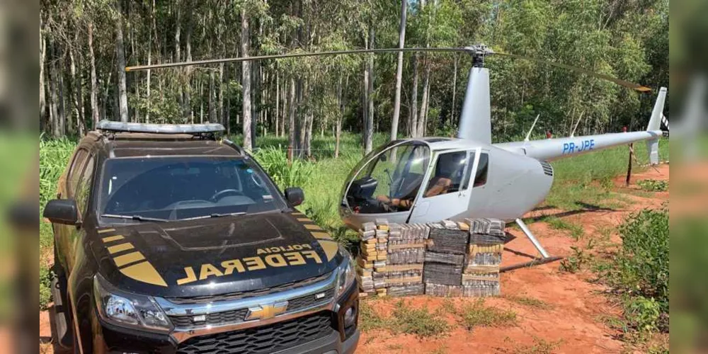 Imagem ilustrativa da imagem PF apreende helicóptero com 220 KG de cocaína no Paraná