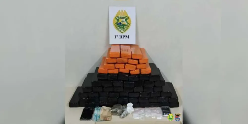 Imagem ilustrativa da imagem Policiais apreendem mais de 46 quilos de drogas em PG