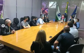 Prefeita recebeu 12 vereadores do grupo que venceu a eleição para o comando administrativo da Câmara de Ponta Grossa