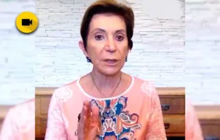 Imagem ilustrativa da imagem Em vídeo, Elizabeth pede apoio popular no combate à Covid